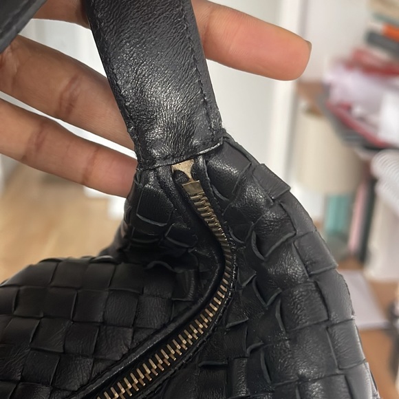 ๐ฅ๐ฅSOLD๐ฅ๐ฅBOTTEGA VENETA Intrecciato Leather Bag - Picture 12 of 15